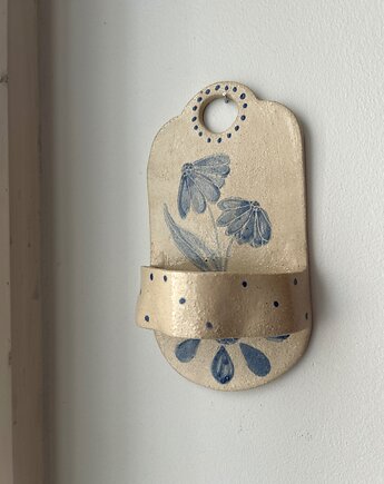 Ceramiczna pułka na ścianę
