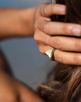 ONE AMBER EDGE Classic / satin silver ring