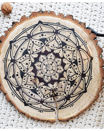 Rysunek na drewnie Mandala Nr.3 duża